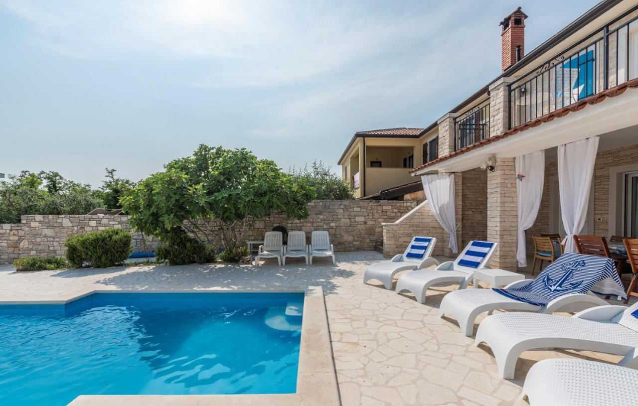 Casa Pietra Vila